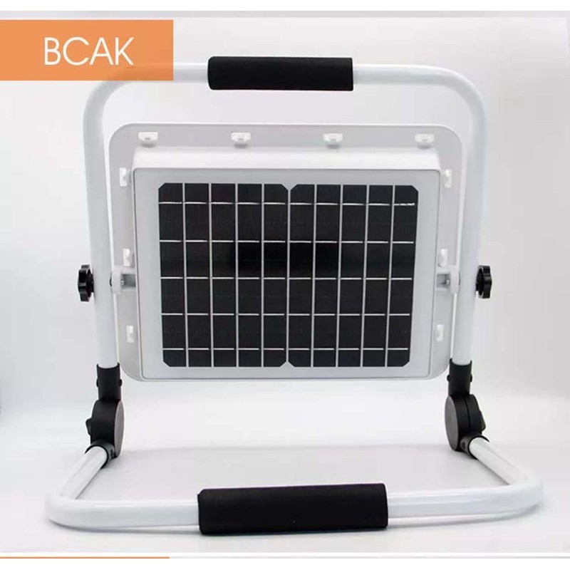XRT 100W SOLAR LED SPOTLIGHT WITH REMOTE 100W