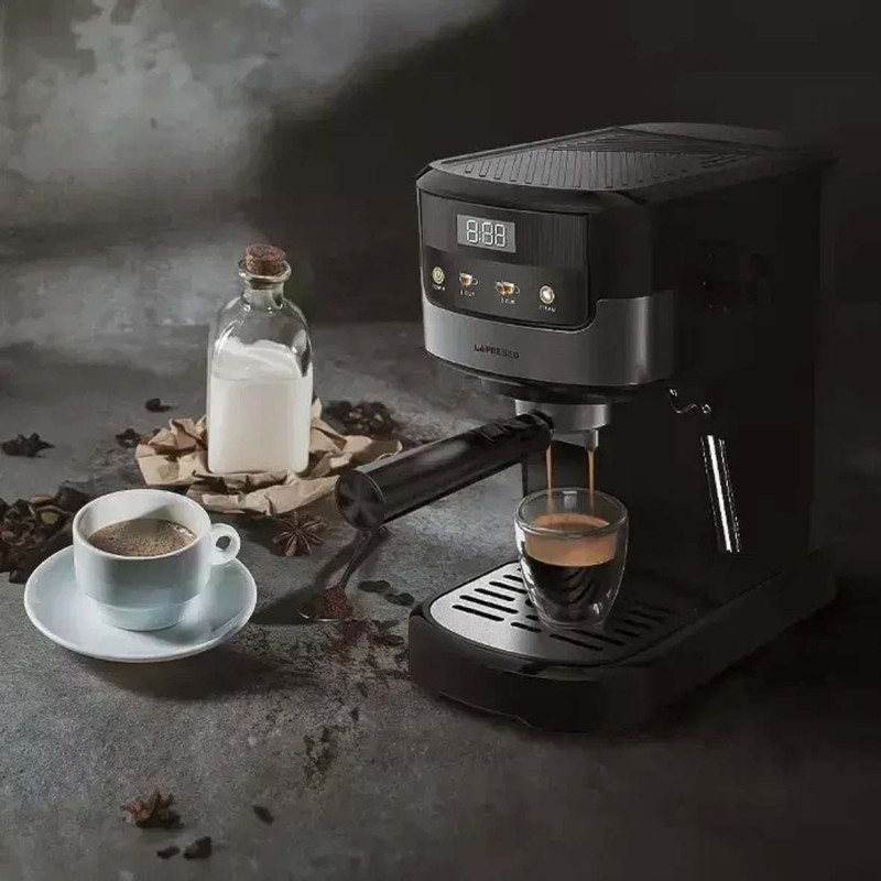 LPCFFLN0081BK COFFEE MACHINE WITH LCD SCREEN -BLACK