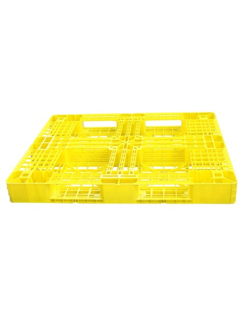 PLASTIC PALLET YELLOW 120 x 100 x 12 CM