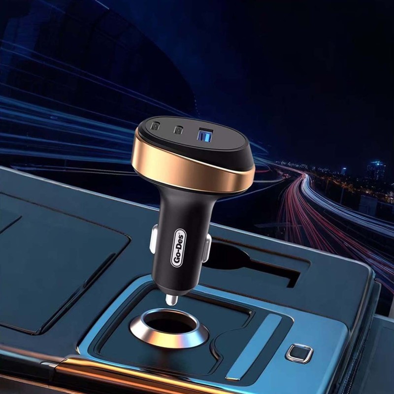 GD-QC2207 66W 3-PORT USB C SUPPER FAST CAR ADAPTER