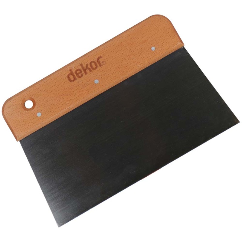 042 WIDE SCRAPER WOODEN HANDLE 22 CM