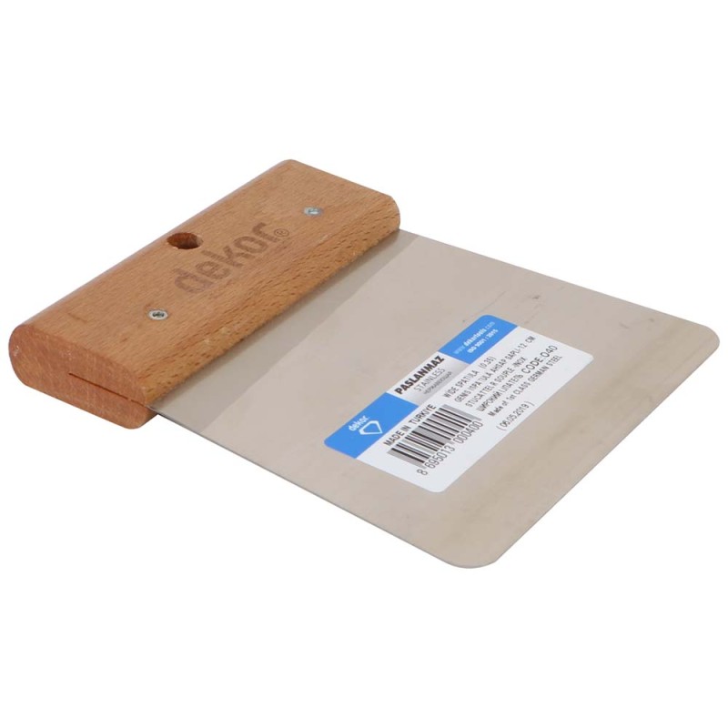 040 STAINLESS STEEL WIDE SCRAPER WOODEN HANDLE 12 CM