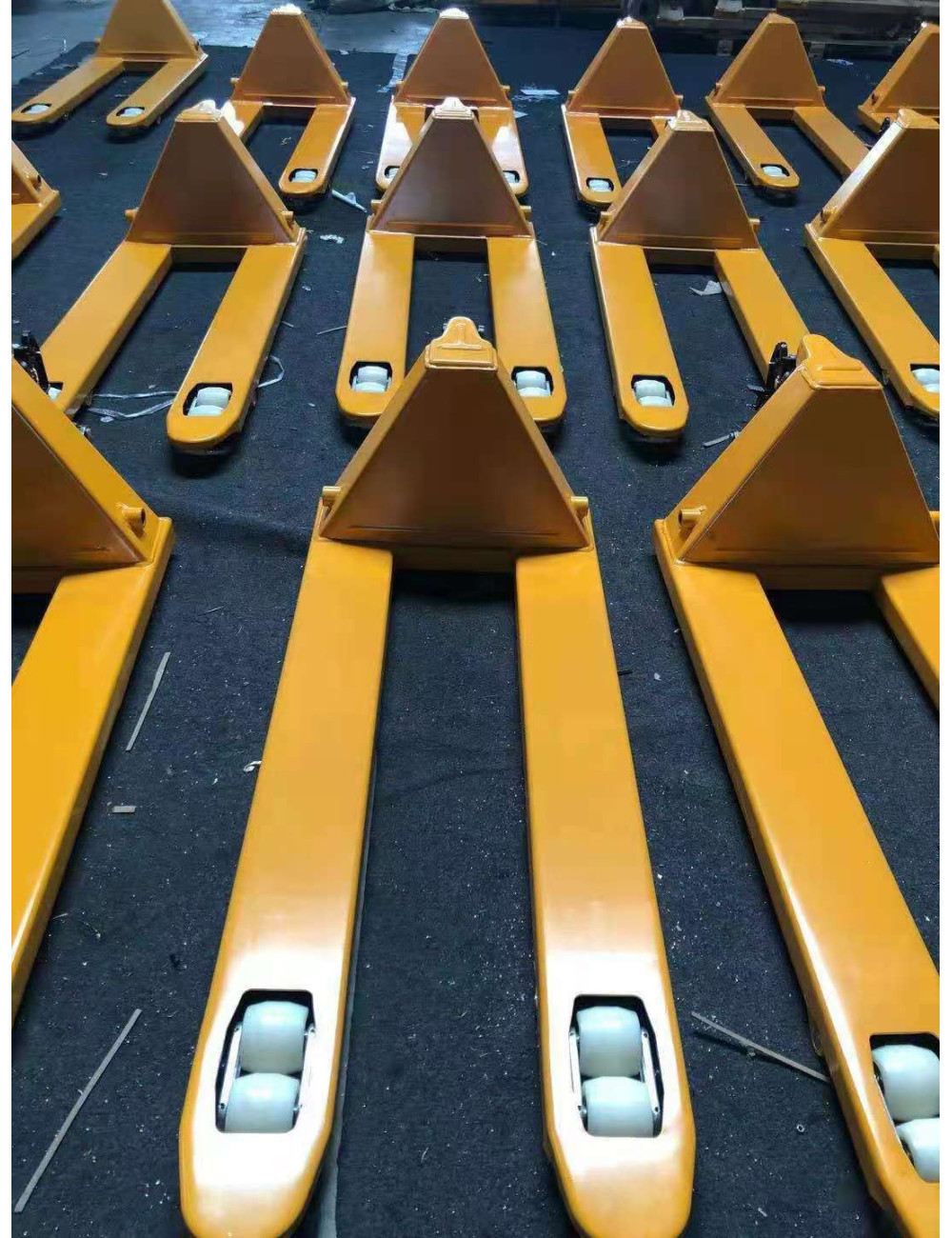 رافعة شوكية 550×1200 2طن CHN