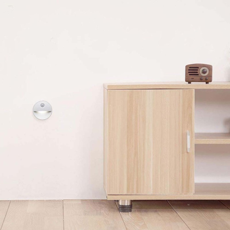 2076 LED MOTION SENSOR LIGHT