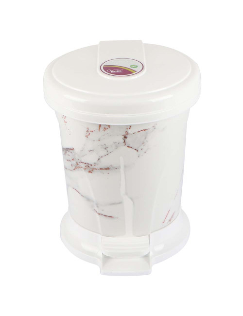 A 120 SMALL SIZE PLASTIC TRASH BIN WITH PEDAL