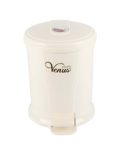 A 440 MEDIUM SIZE PLASTIC TRASH BIN WITH PEDAL