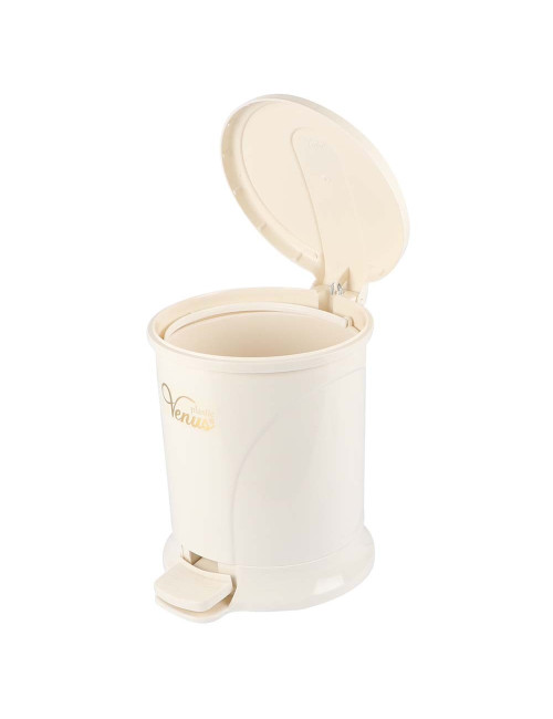 A 440 MEDIUM SIZE PLASTIC TRASH BIN WITH PEDAL