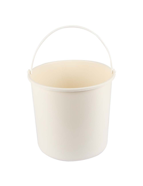 A 440 MEDIUM SIZE PLASTIC TRASH BIN WITH PEDAL