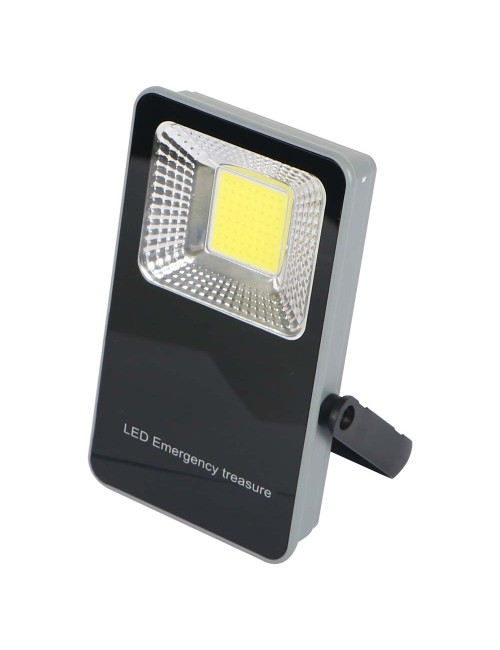 MULTIFUNCTION LIGHT 10W 3AAA DRY BATTERY (NO BATTERY)