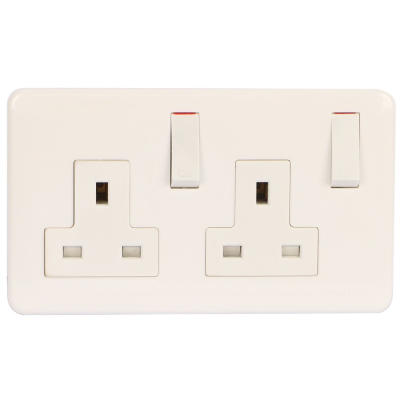 بلاك دبل ابيض 13 امبير VOLT