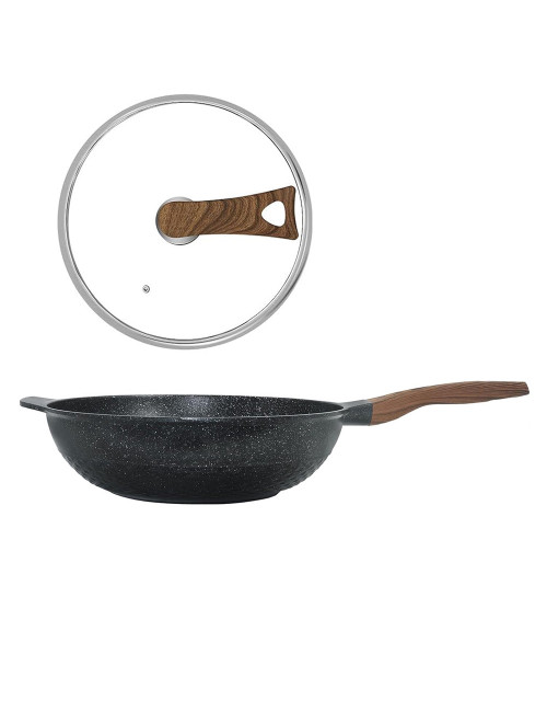 مقلاة كبيرة بغطاء اسود