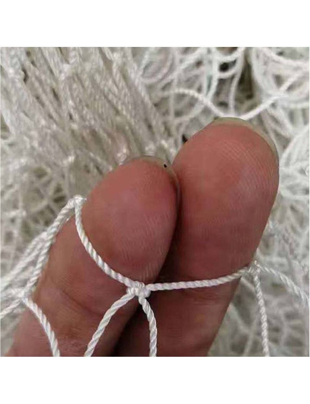 NYLON DECORATION NET 210D/15PLY 1-1/4" 80MD X 100FT SNOW WHITE