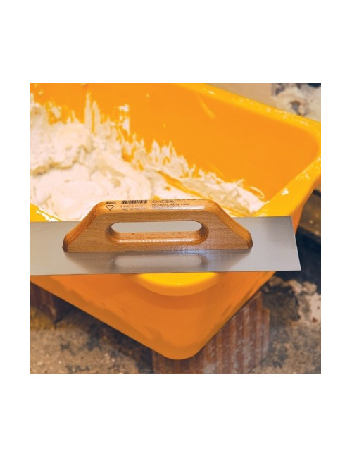 095 PLASTER TROWEL WOODEN HANDLE 30 CM