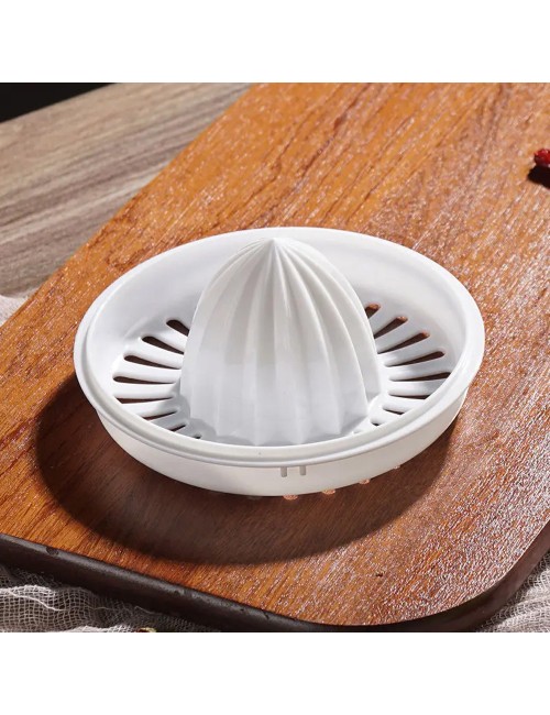CITRUS JUICER WITH PLASTIC BOWL
