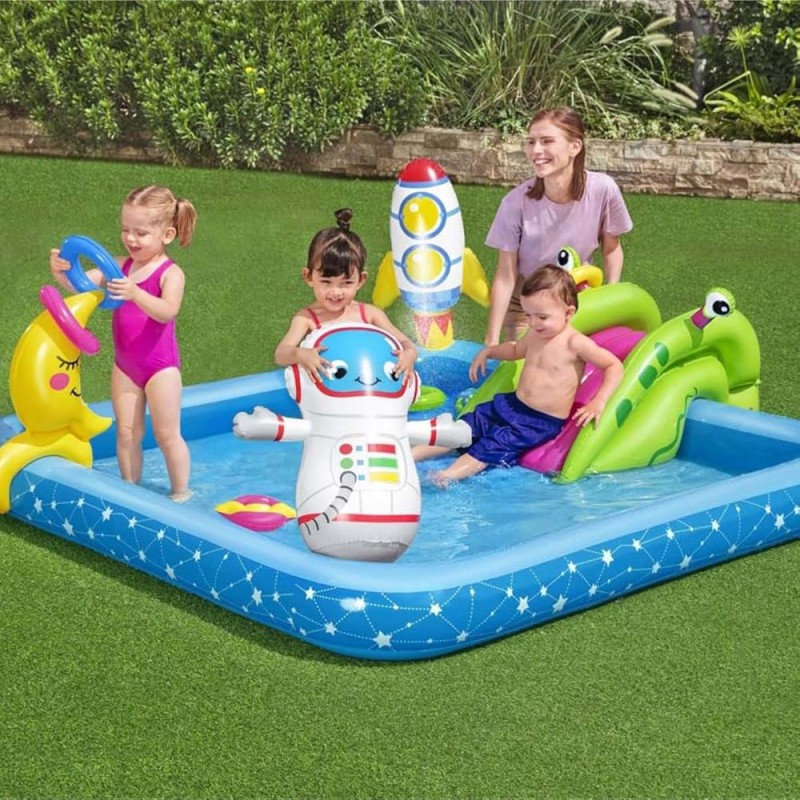 00126 BESTWAY LITTLE ASTRONAUT PLAY CENTER