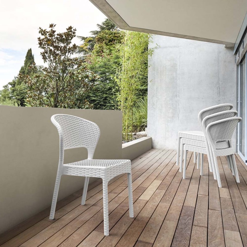 972 PLASTIC CHAIR