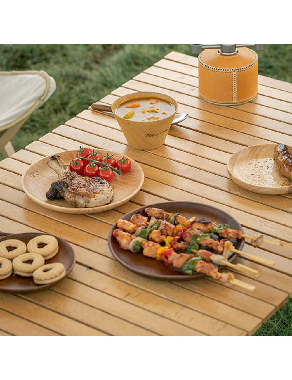 2022 WOODEN PLATE 18CM