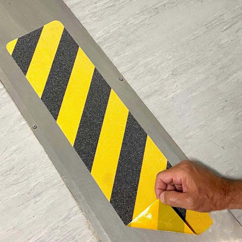 IT-40187 ANTI SLIP TAPE