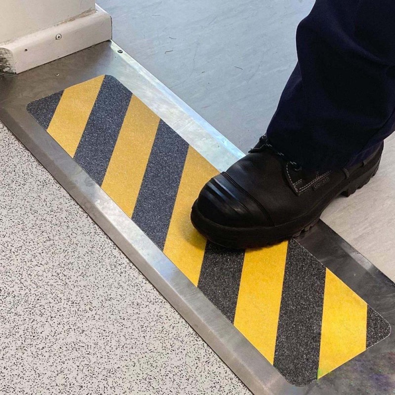 IT-40187 ANTI SLIP TAPE