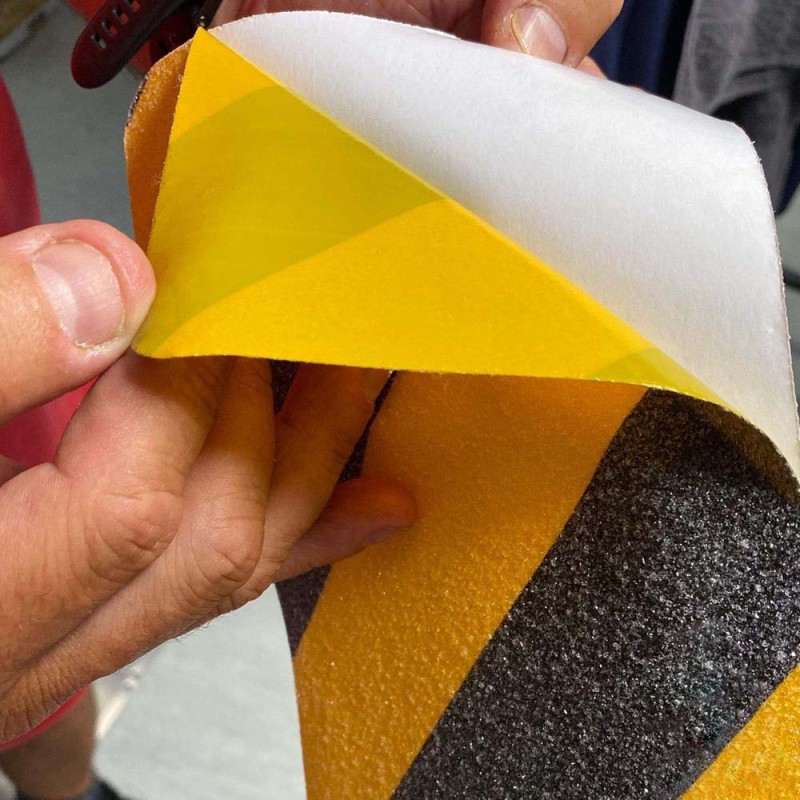 IT-40187 ANTI SLIP TAPE