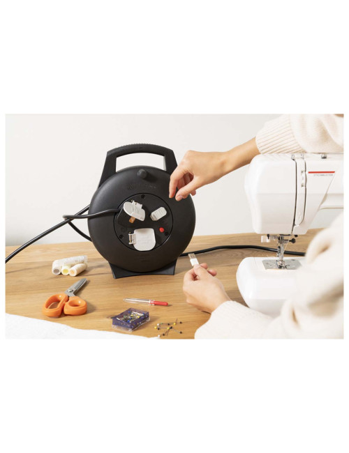 VL-X V315 U BG DOMESTIC CABLE REEL 13 AMP 2WAY+2USB15 MTR